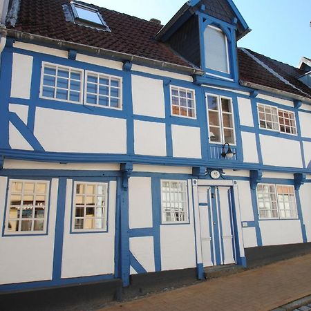 Fewo1846 - Villa Windschief - Uriges Fachwerkhaus Auf 3 Ebenen Mit Garten Im Stadtzentrum Flensburg Ngoại thất bức ảnh
